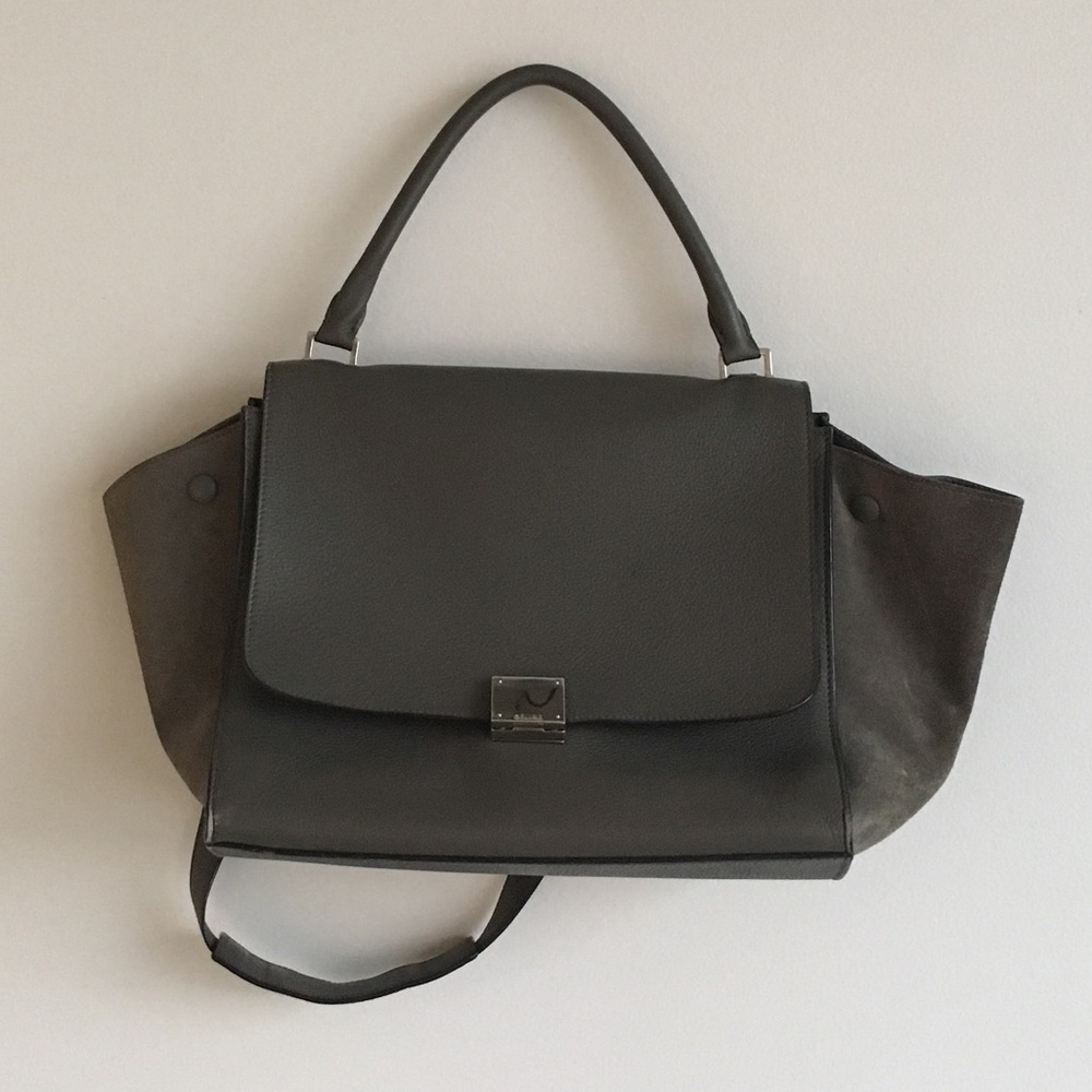 Celine Trapeze handbag in Almond - Picture 2 of 14